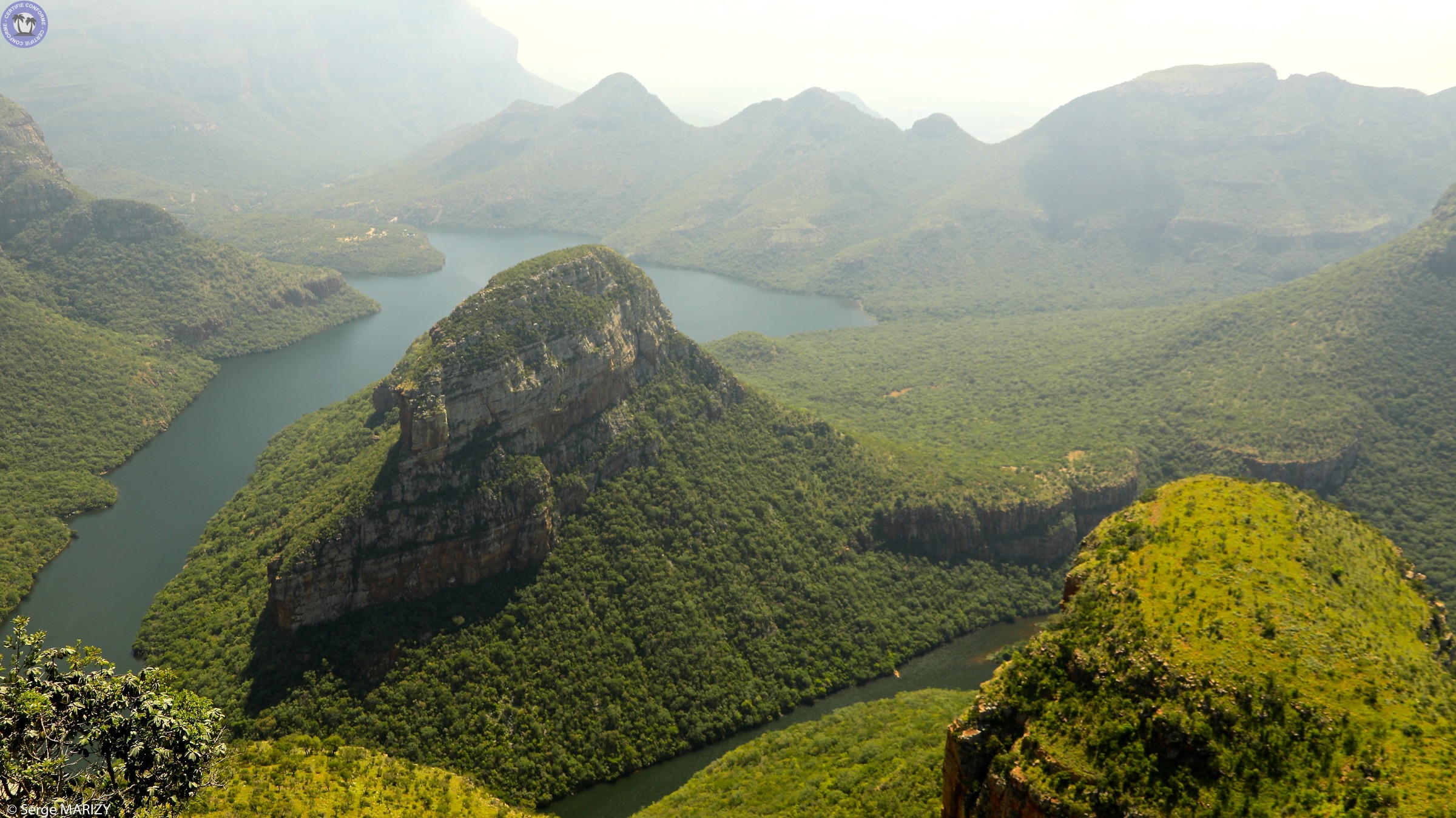 Sejour-amp-Voyages-La-Reunion-LE-MONDE-A-VOTRE-PORTEE14202123383948525969.jpg