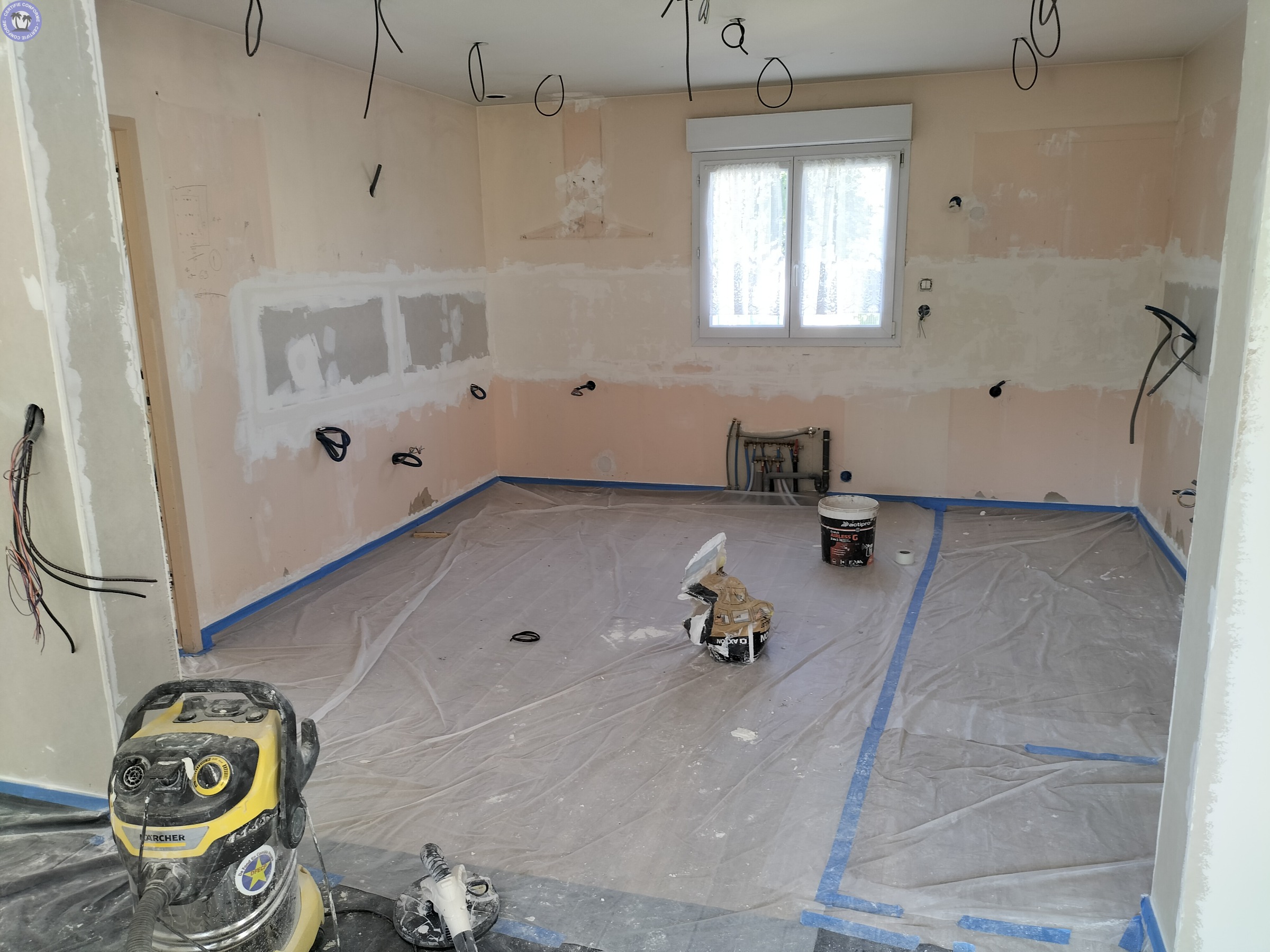 bricolage-travaux-centre-val-de-loire-loiret-peintre-en-batiment9121516192035455474.jpg