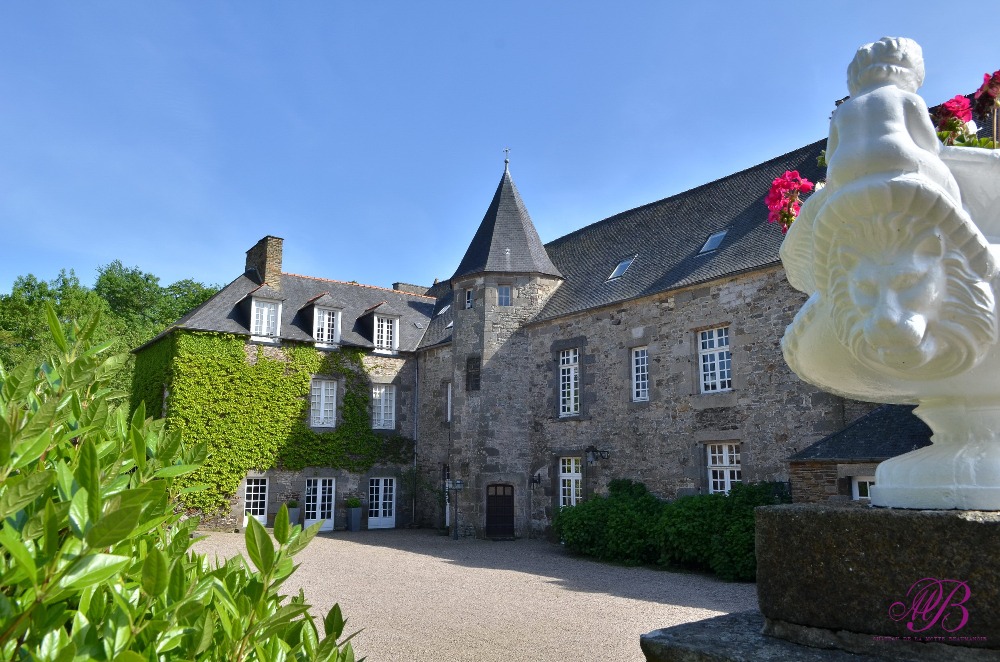 gites-amp-chambres-d-hotes-bretagne-ille-et-vilaine-chambres-d-hotes-au-chateau-de-la-motte-beaumanoir7242731353945484966.jpg